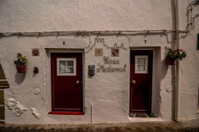 Casa Medieval by NaturAlegre